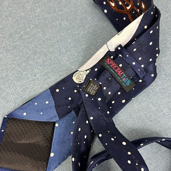 Special Ties Hallmark Vintage Silk Santa Reindeer Polar Bear Holiday North Pole - Picture 2 of 5